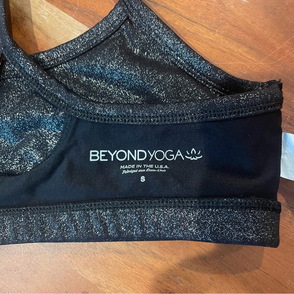 Beyond Yoga Twinkle Slim Racerback Sports Bra. SZ: S - Picture 6 of 8